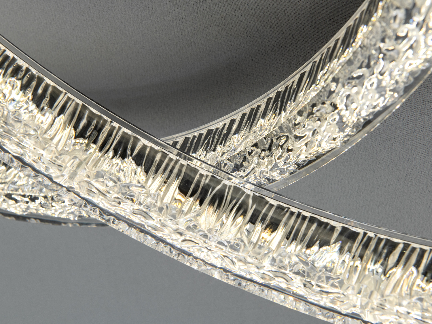 Світлодіодна люстра три кільця чорна 165Вт пульт