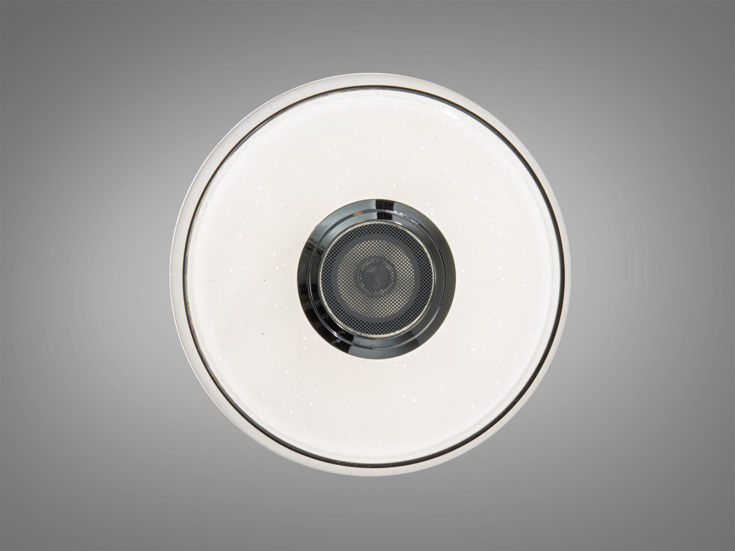 Стельовий світильник з прозорим обідком, що створює ефект зіркового неба. Ідеальний для спальні або вітальні.