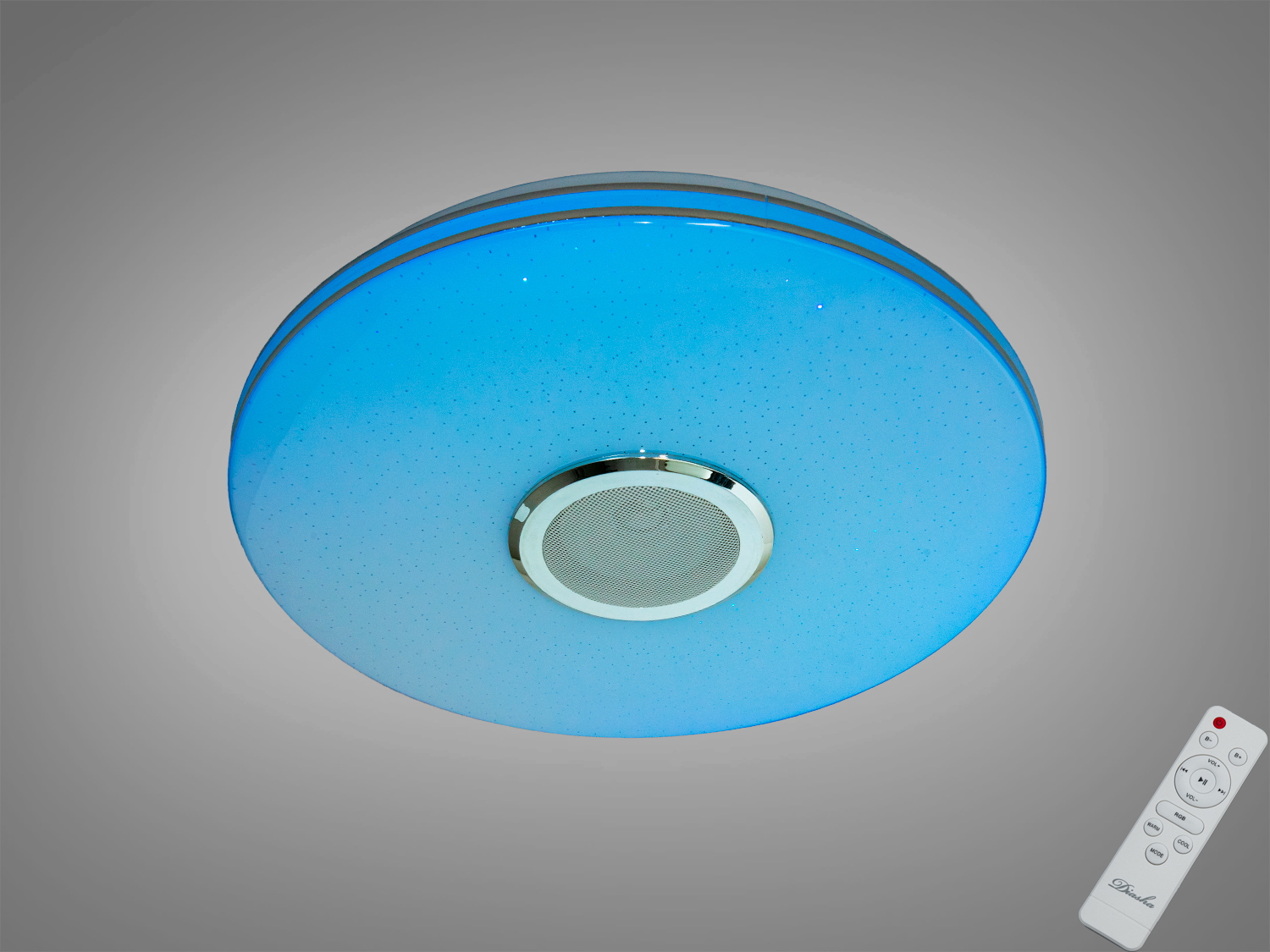 Круглий стельовий світильник з блакитним відтінком, оснащений пультом дистанційного керування. Підходить для сучасних інтер′єрів.