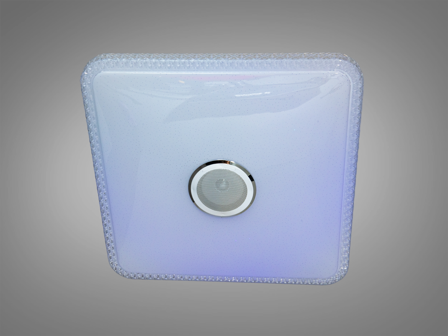 Стельовий світильник квадратної форми з білим світлом, підходить для офісних приміщень, має декоративну окантовку.