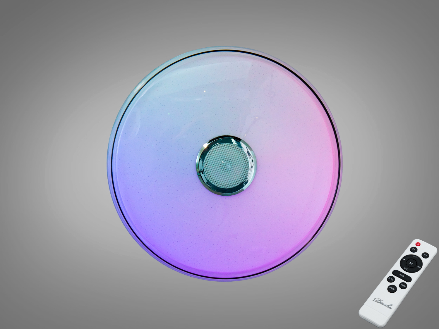 Біла смарт люстра 80 Вт з RGB та вбудованою Bluetooth‑колонкою. Керування через Smart Life TUYA або пульт, світлові сцени та синхронізація з музикою для кімнат до ~14 м².