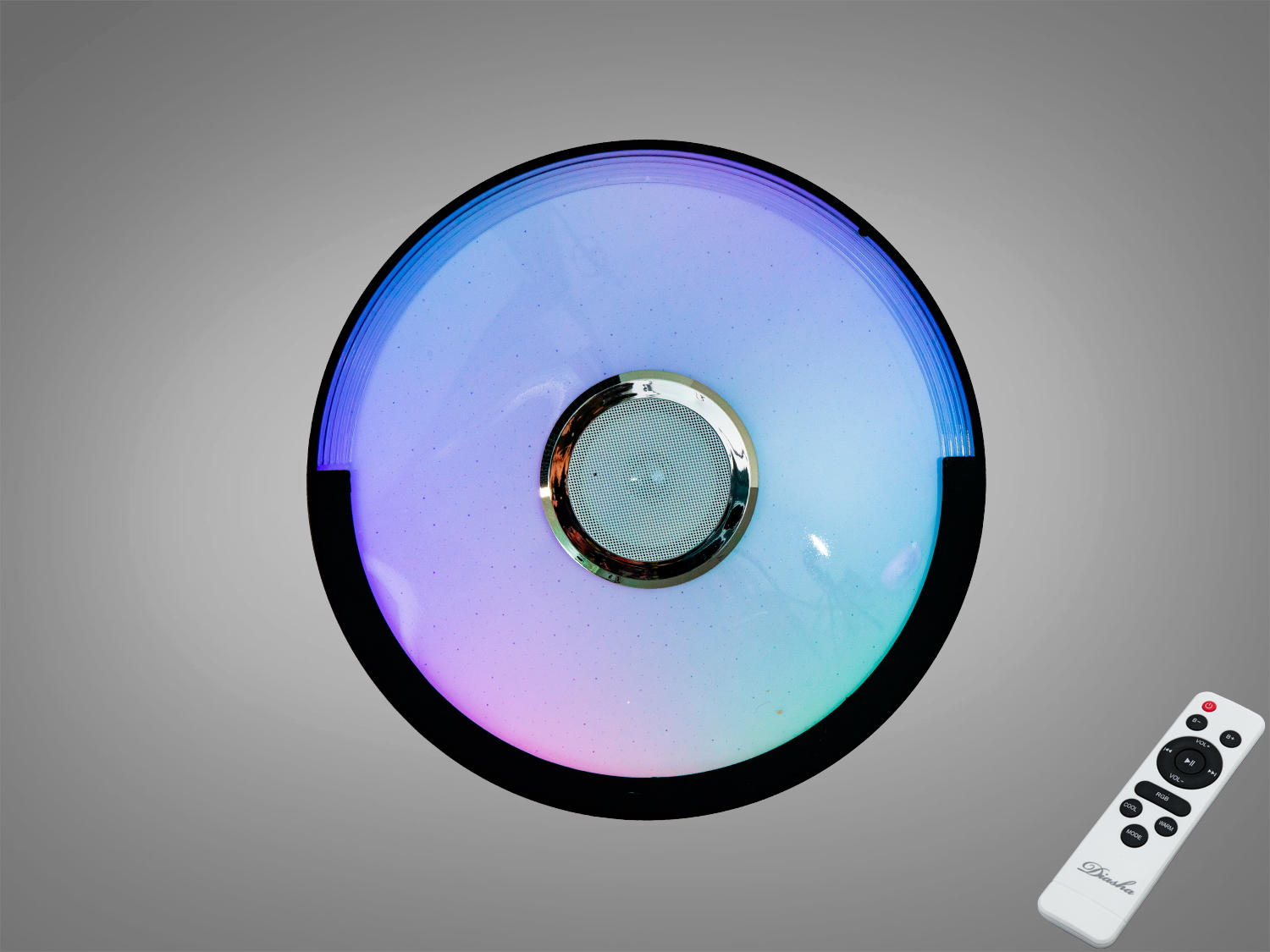 Білий стельовий смарт світильник 70 Вт з RGB та вбудованою Bluetooth‑колонкою. Керування через Smart Life TUYA і пультом, сцени, таймери, музична синхронізація для кімнат до 12 м².