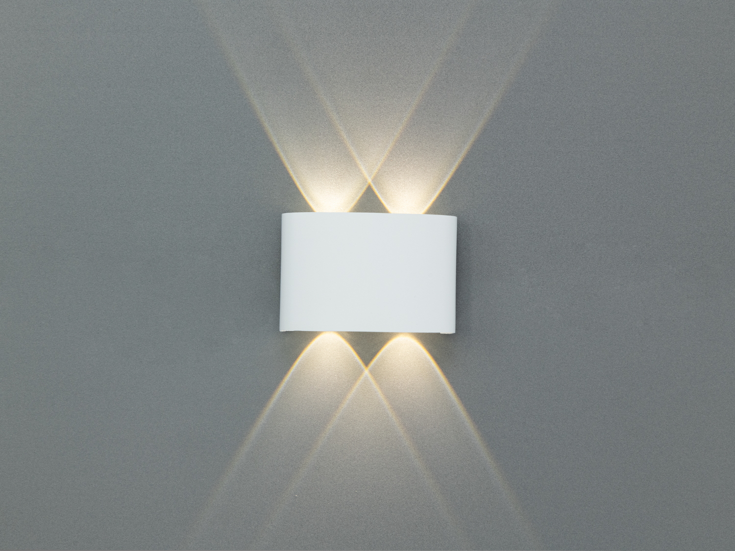 Білий фасадний настінний LED-світильник 4 Вт з 4 променями та IP67. Акцентна архітектурна підсвітка для будинків і комерційних об’єктів.