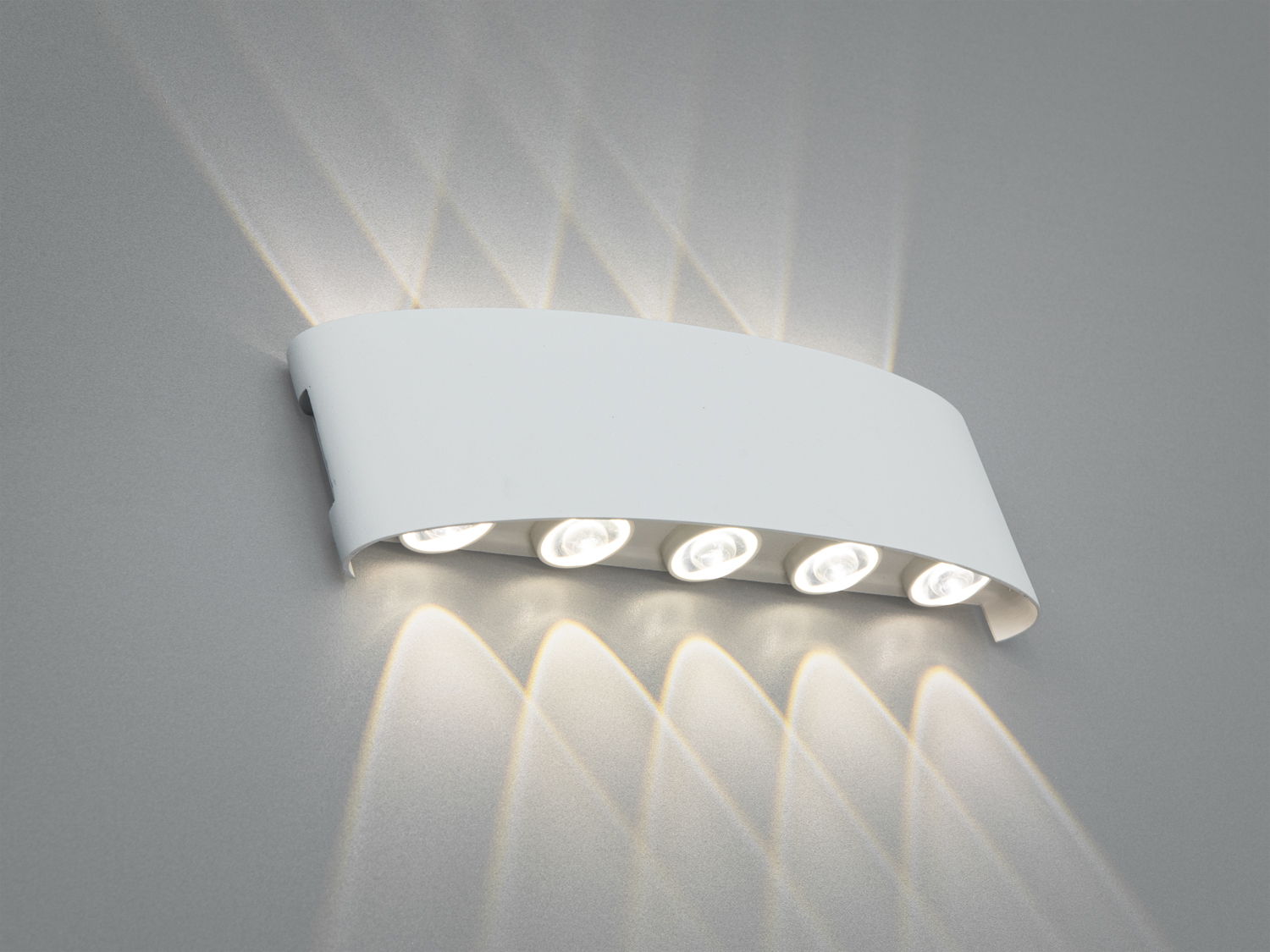 Білий настінний LED світильник 10 Вт із 10 спрямованими променями для акцентної підсвітки вгору/вниз. Підходить для інтер’єру та фасадів у захищених зонах.