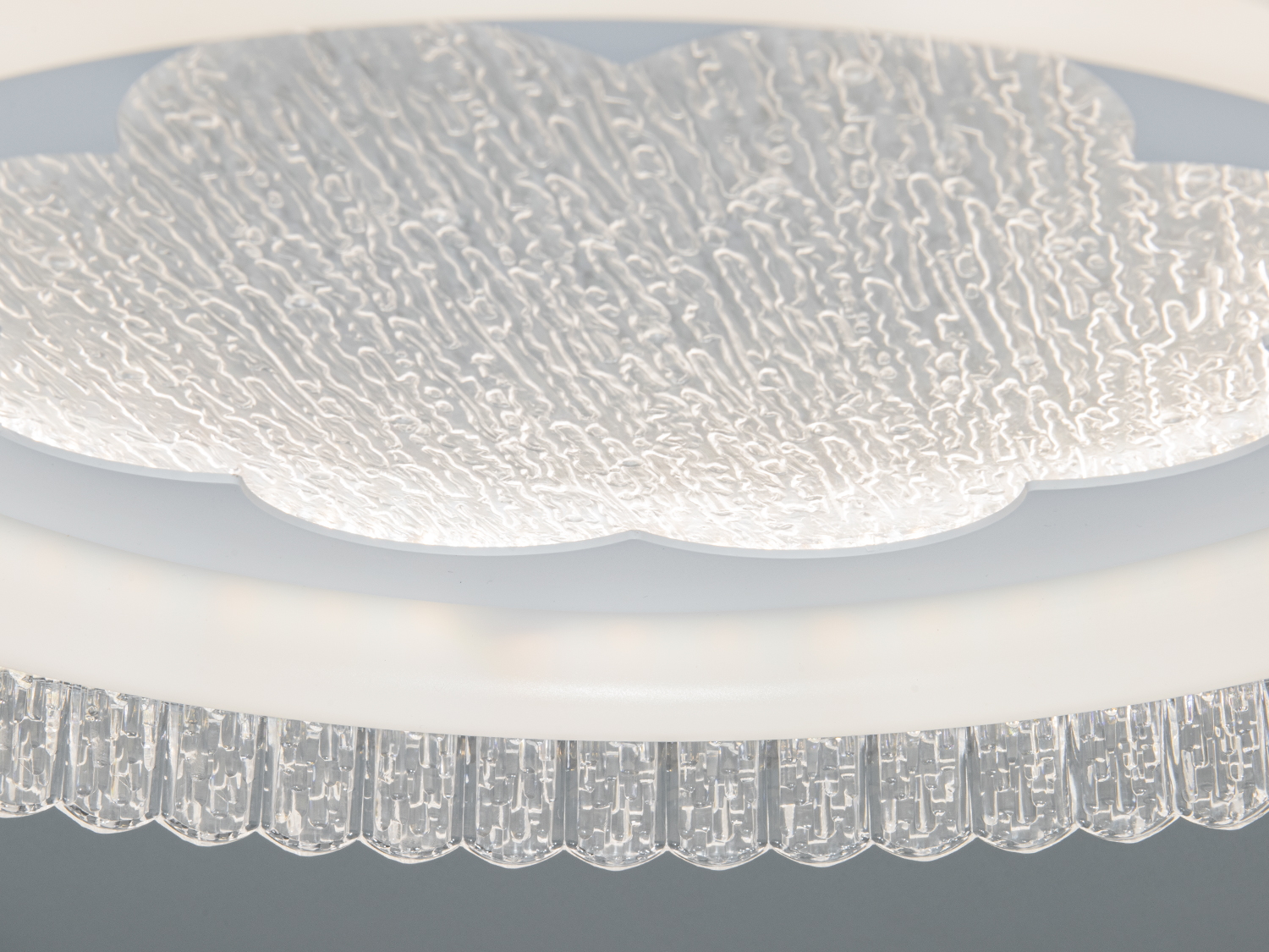 Стельова люстра Diasha біла 85Вт без пульта