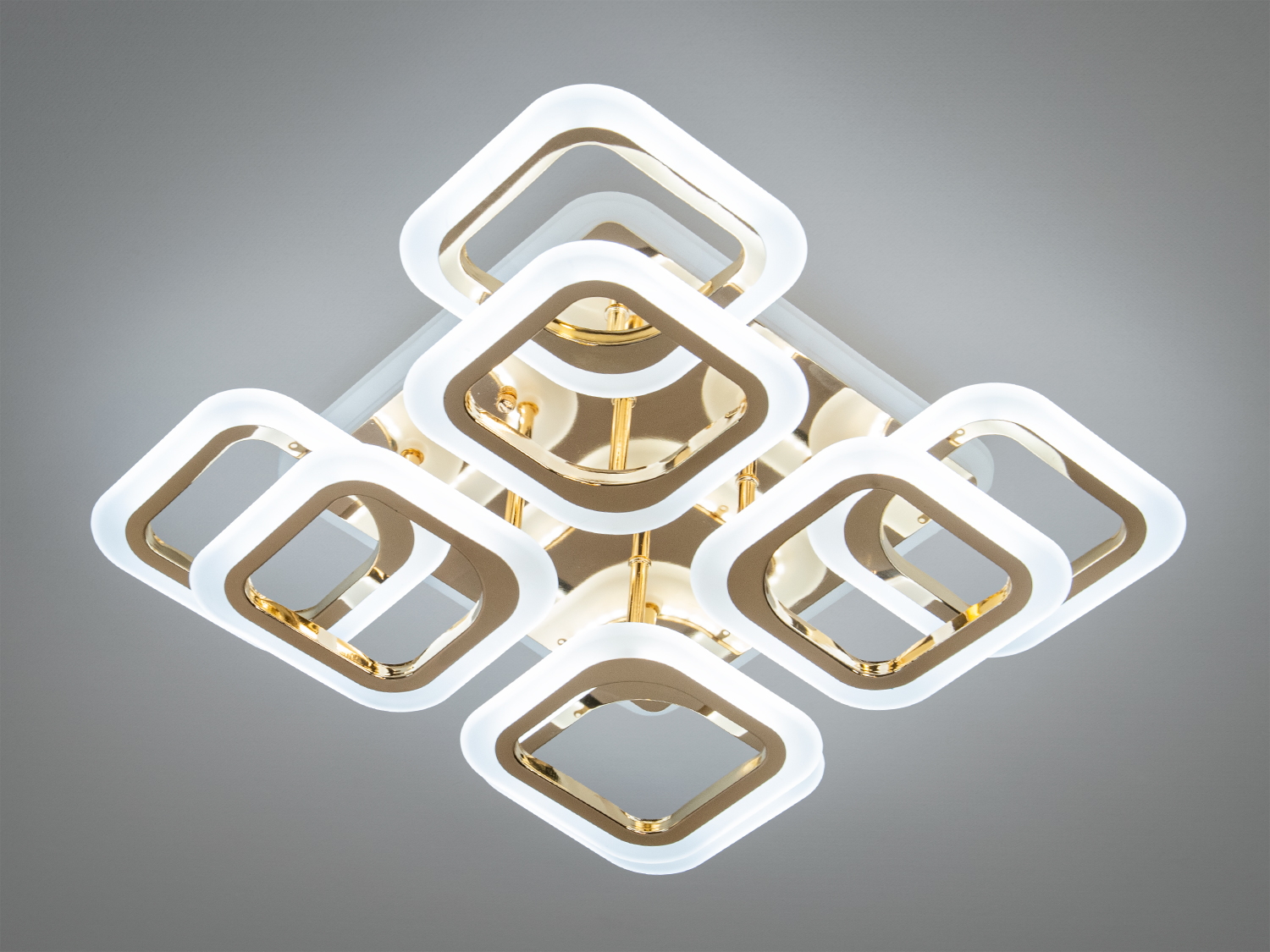 Стельова LED люстра з пультом, диммером і підсвічуванням, 110W, хром