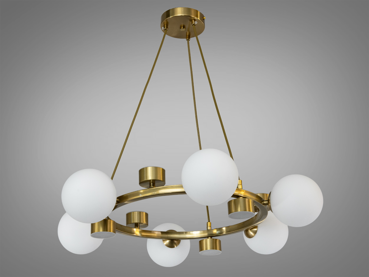 Підвісна люстра Loft у бронзі з 6 матовими кулями і 6 LED елементами. Мʼяке розсіяне світло для кімнат 12–20 м², доречна у лофті та мінімалізмі.