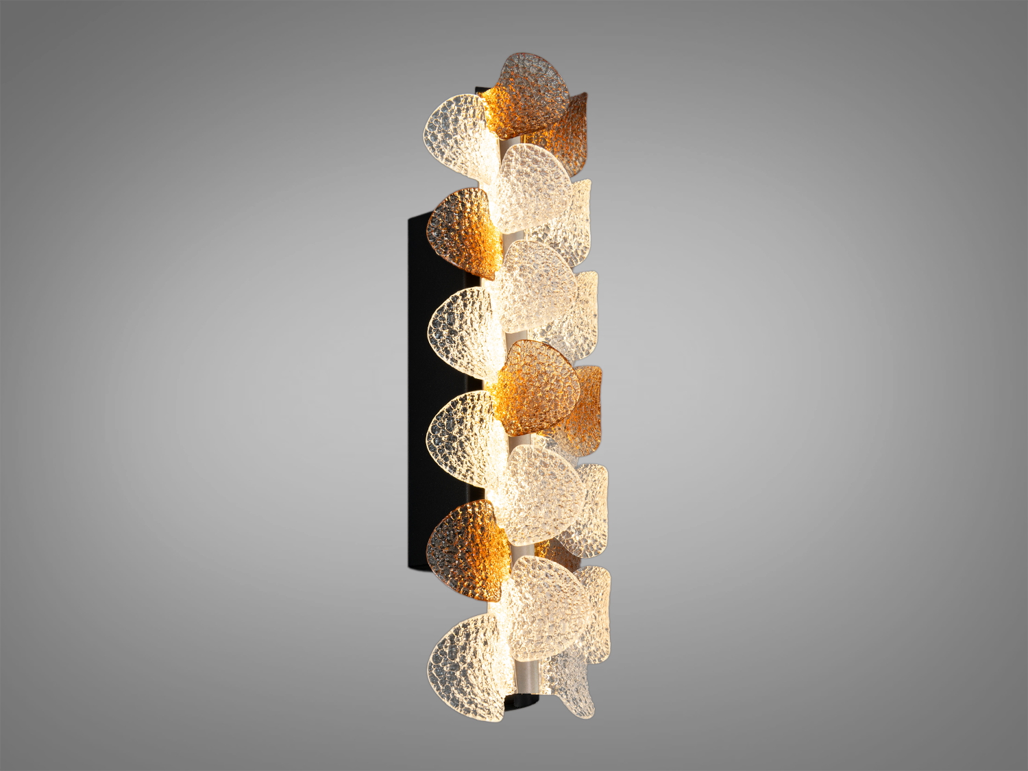 Декоративний світильник з рельєфним акрилом у чорному корпусі, що підходить для настінного монтажу. Відмінно підкреслить стильний інтер′єр.