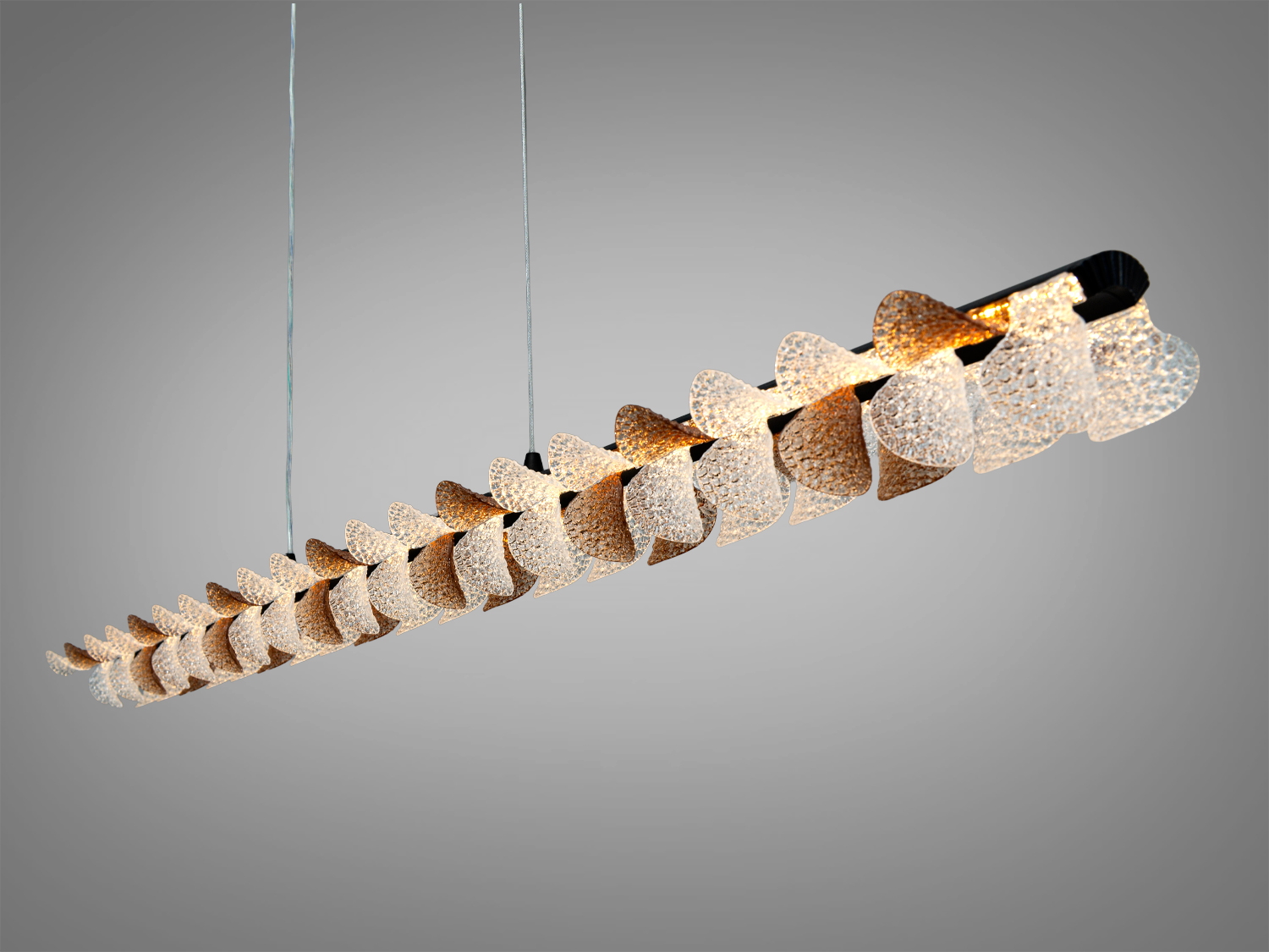 Підвісний світильник з текстурованими акриловими деталями, тепле світло, ідеальний для їдальні.