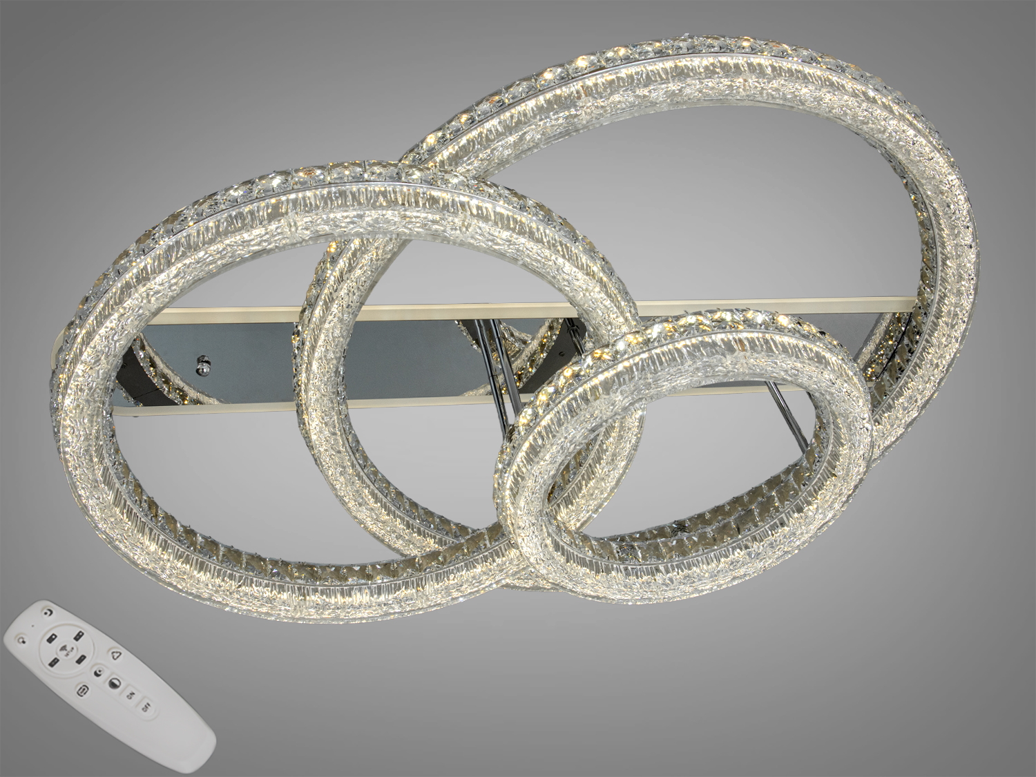 Стельова LED люстра у хромі з трьома кільцями, 280 W, 15400 lm. Пульт, перемикання 3200/4100/6000K, регулювання яскравості. Для освітлення до ~50 м².