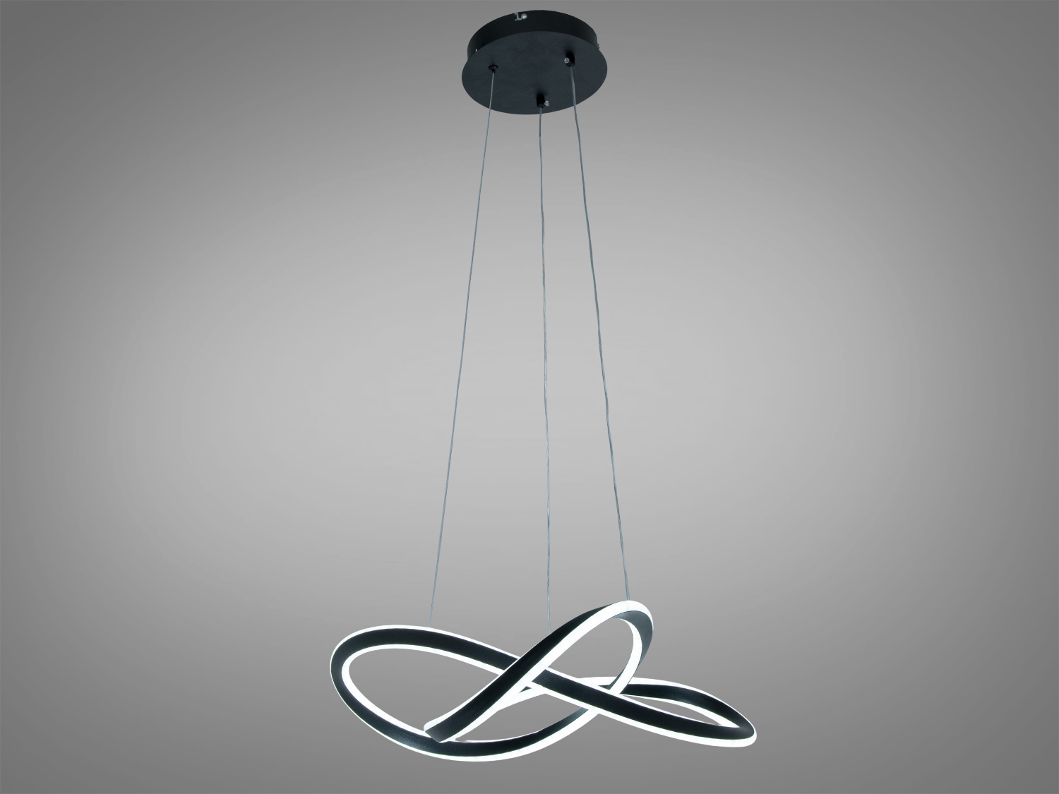 Сучасний світильник з LED-кільцями, підвішений на тонких тросах. Підходить для вітальні або офісу з мінімалістичним дизайном.