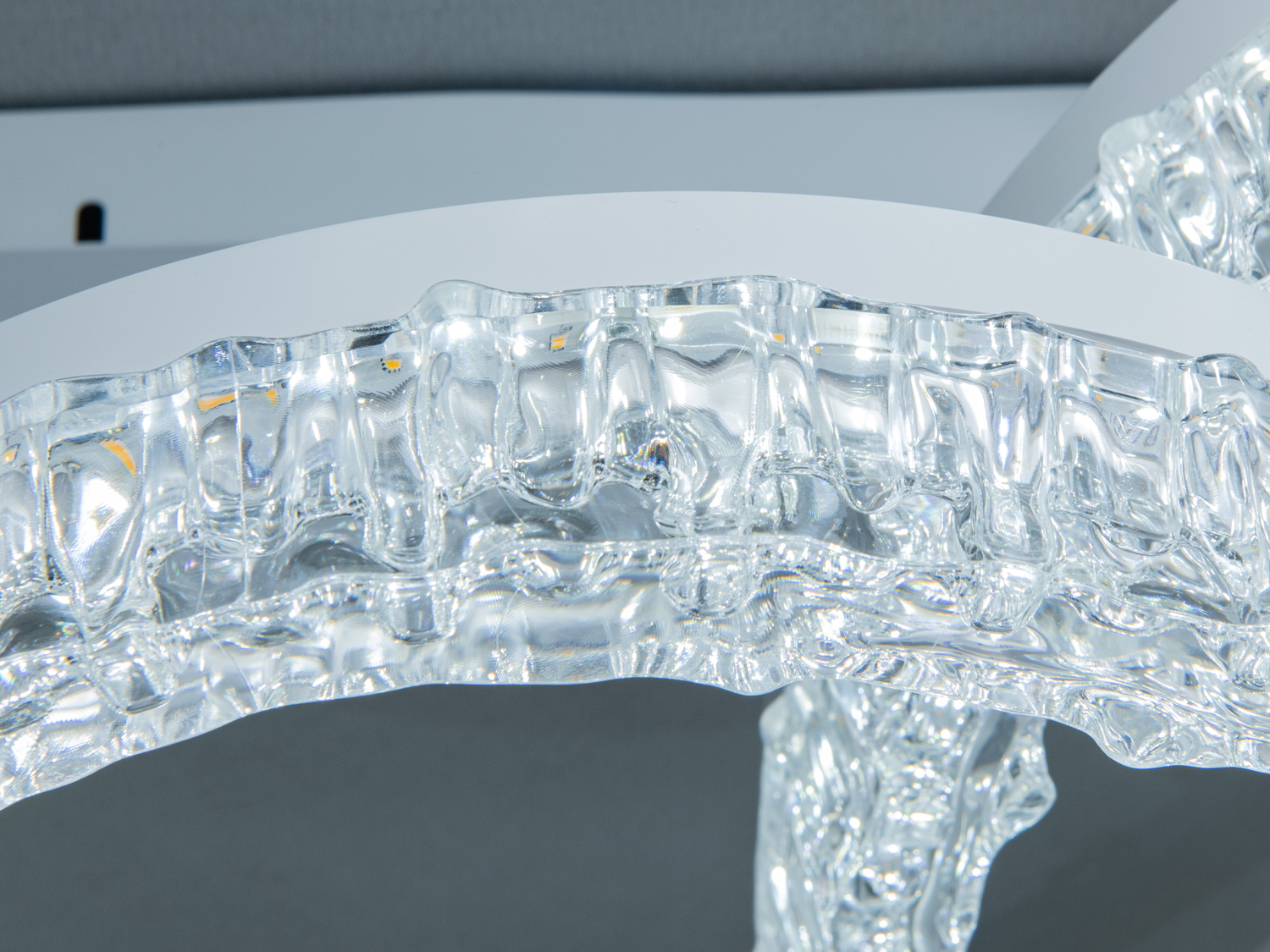 Стельова LED люстра кільця біла 103W