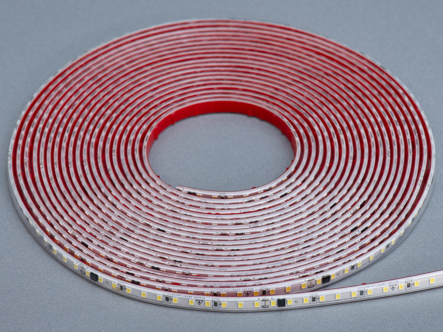 LED стрічка 220в, 120 шт/м, герметична, 8мм, холодний