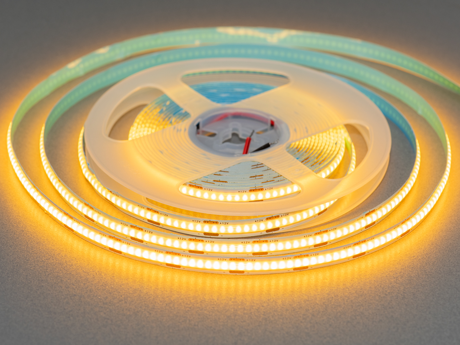 COB LED стрічка 12В, 320 діодів на метр, 8мм, жовтий. Перед вами не просто COB світлодіодна стрічка, а витончене світлове мистецтво, що заливає простір мяким золотистим сяйвом. COB LED стрічка 12В, 320 діодів на метр, 8мм, жовтий. Перед вами не просто COB світлодіодна стрічка, а витончене світлове мистецтво, що заливає простір мяким золотистим сяйвом.