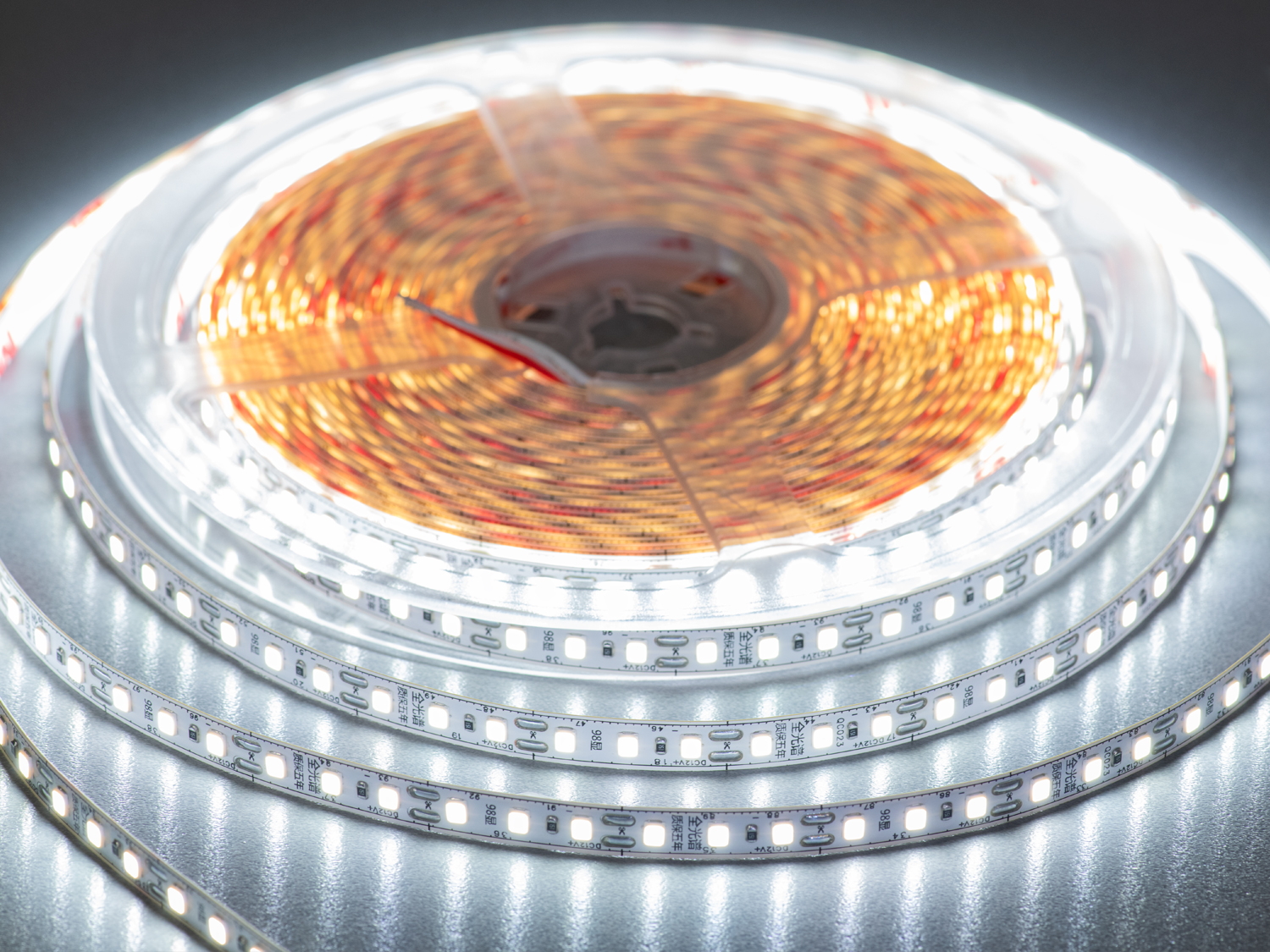 LED стрічка 12В, 120 діодів на метр, 8мм, холодний
