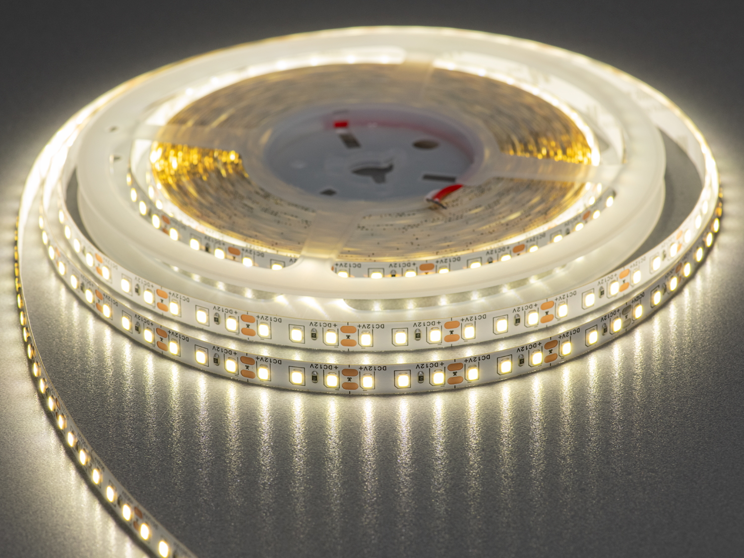 LED стрічка 12В, 120 діодів на метр, 8мм, нейтральний