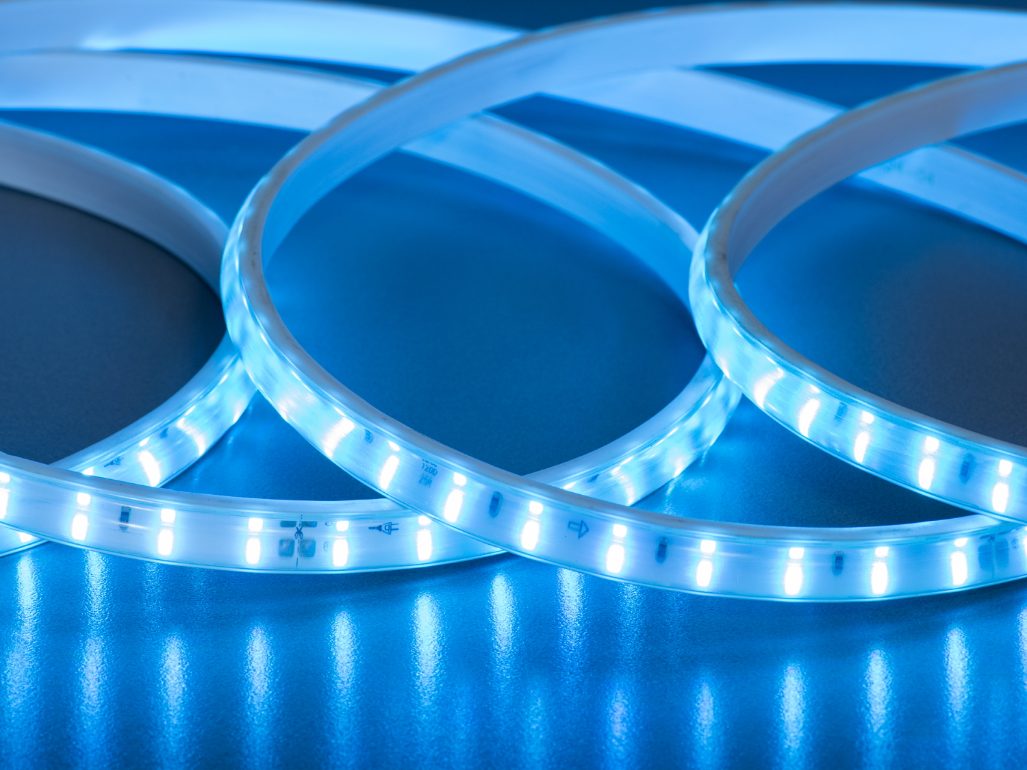 LED стрічка 220в, 120 шт/м, герметична, 10мм, блакитний