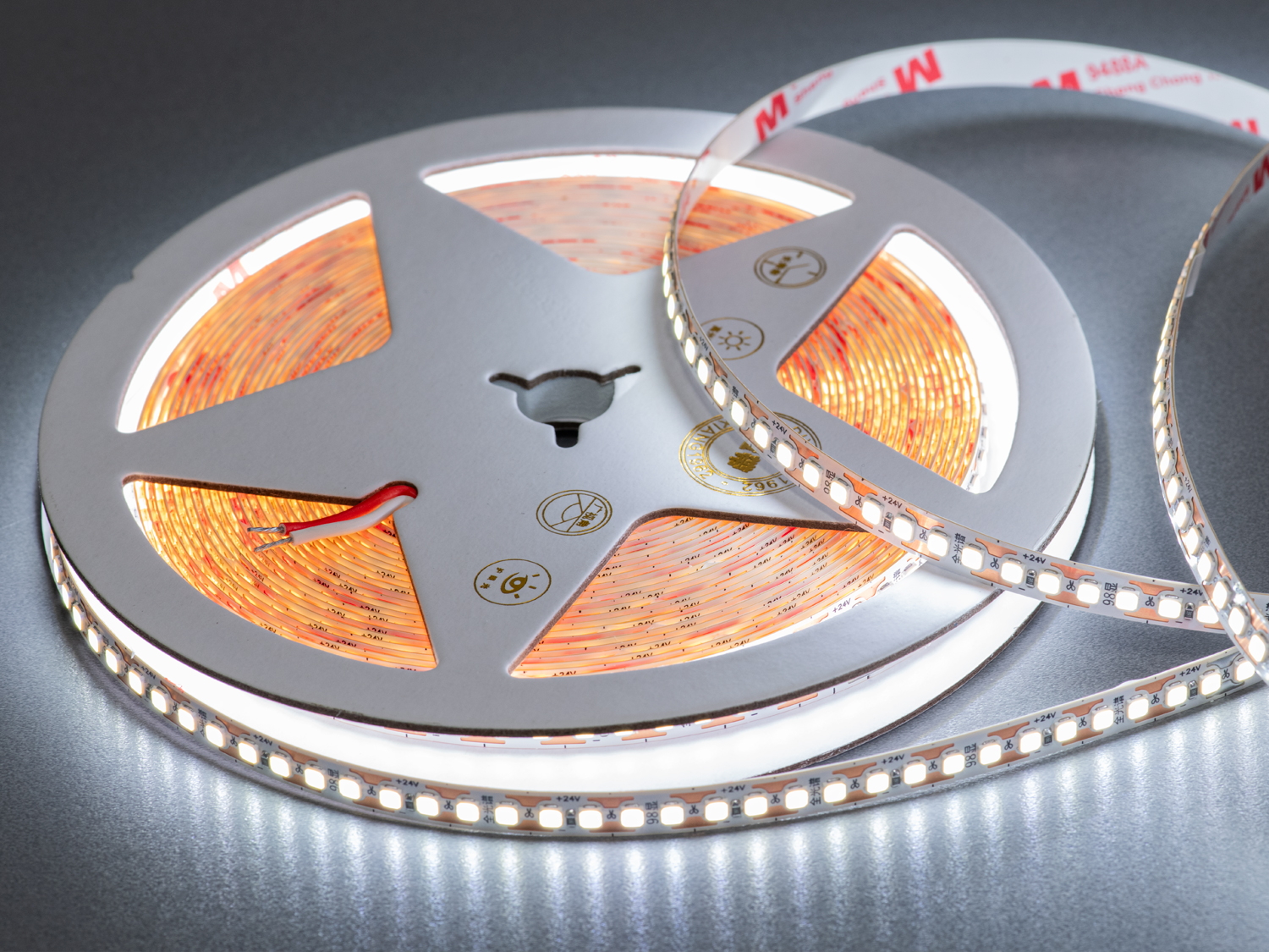 LED стрічка 24В, 180 діодів на метр, 8мм, холодний