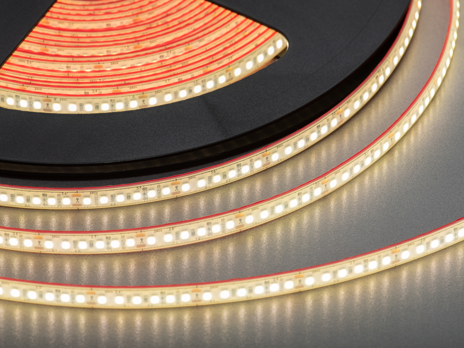 LED стрічка 24В, 180 шт/м, герметична, 8мм, теплий. Це ідеальне поєднання естетики теплого світла, повної водонепроникності, енергоефективності та гнучкості монтажу. LED стрічка 24В, 180 шт/м, герметична, 8мм, теплий. Це ідеальне поєднання естетики теплого світла, повної водонепроникності, енергоефективності та гнучкості монтажу.