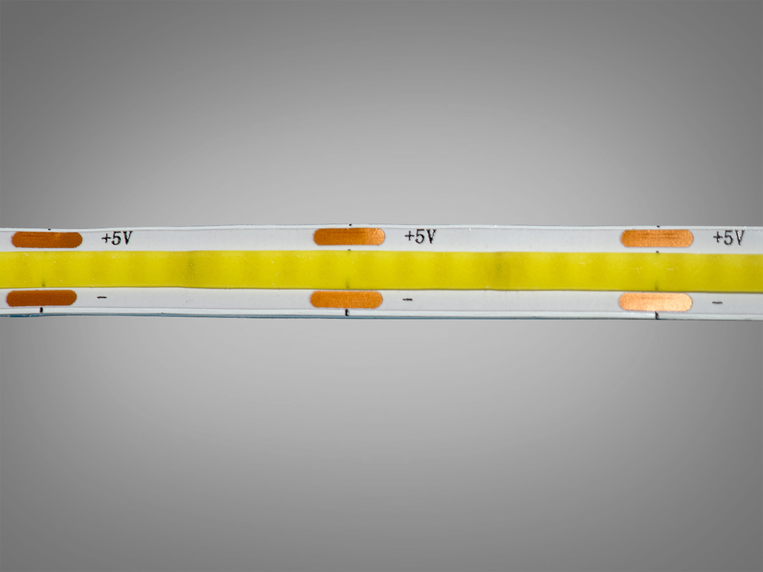 LED стрічка 5В з USB, 120 діодів на метр, 8мм, холодний