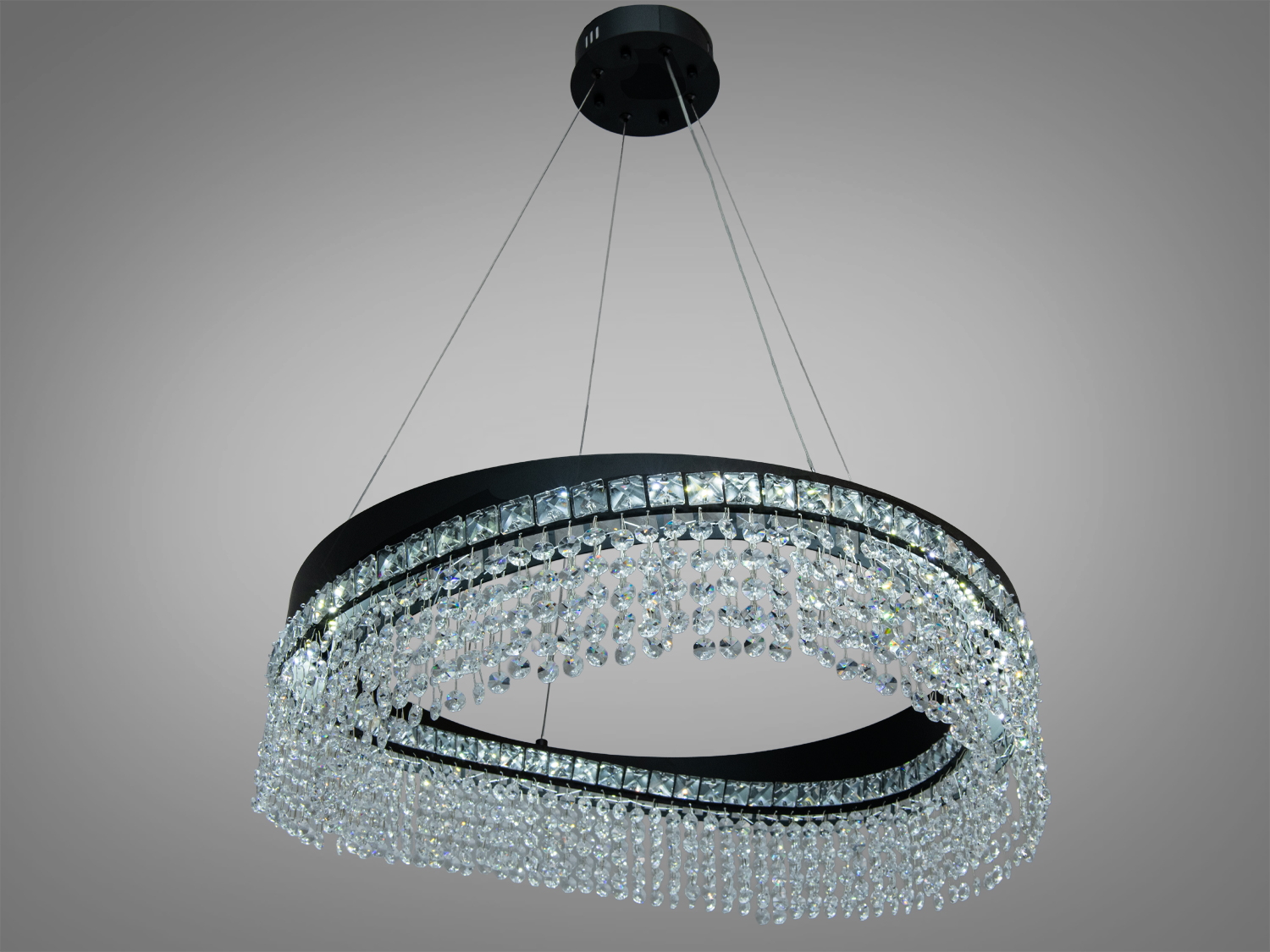 Кришталева LED-люстра Diasha 376-400CH, хром, 70 Вт, двохрівневі підвіски. Підходить для віталень і залів з акцентом на центральне освітлення.