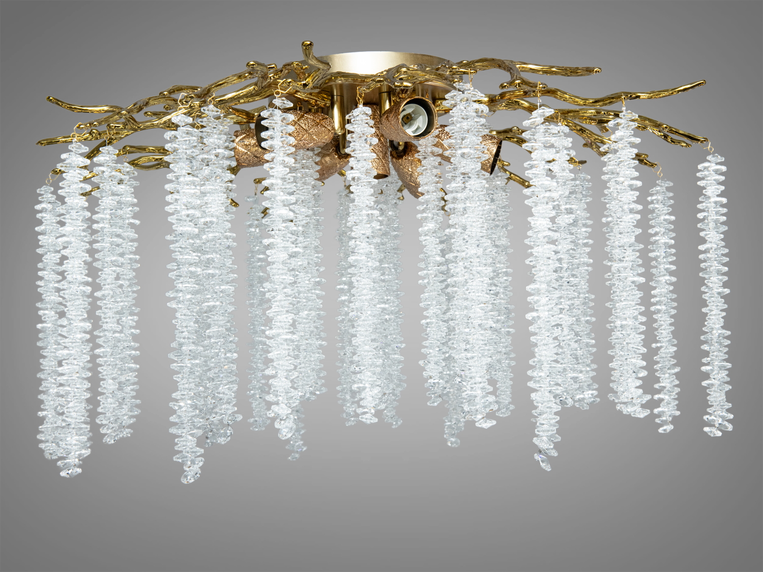 Стельова кришталева люстра «Гліцинія», бронза, 7xE14, D62 см, H34 см. Кришталеві підвіски-«бурульки», монтажна планка, на кімнати до 15 м². Колір на екрані може відрізнятися.