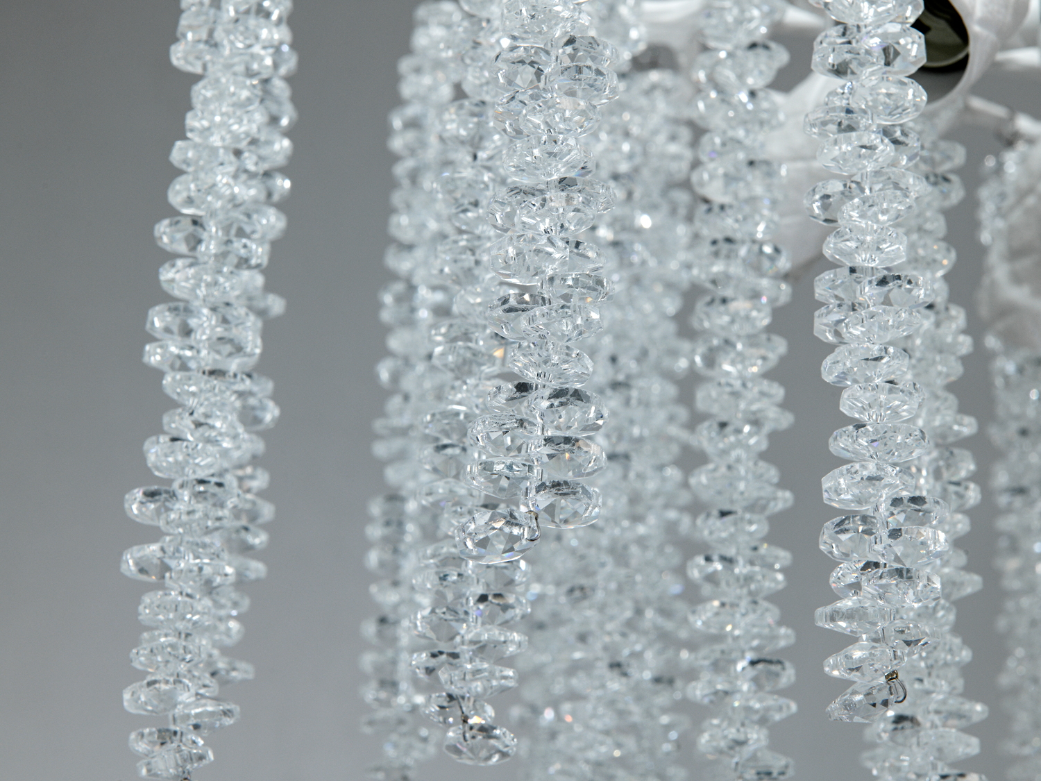 Підвісна люстра Гліцинія біла 6xE14 до 12 м²