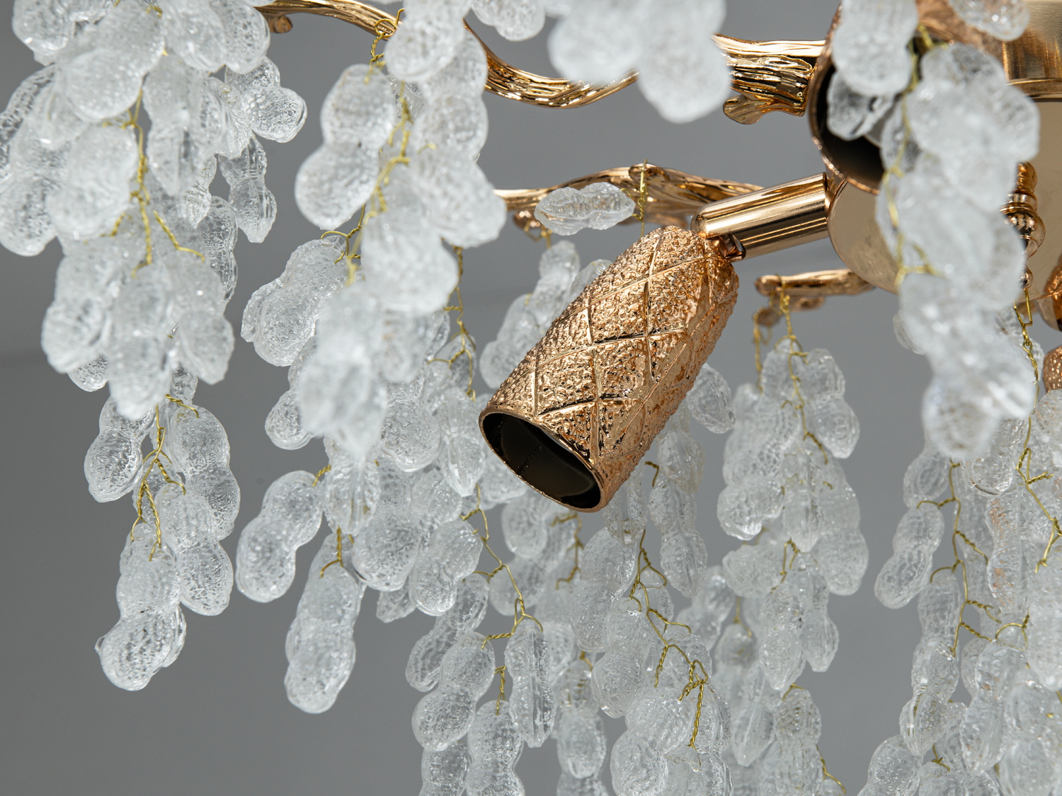 Підвісна люстра Гліцинія золото діаметр 40 см 4xE14