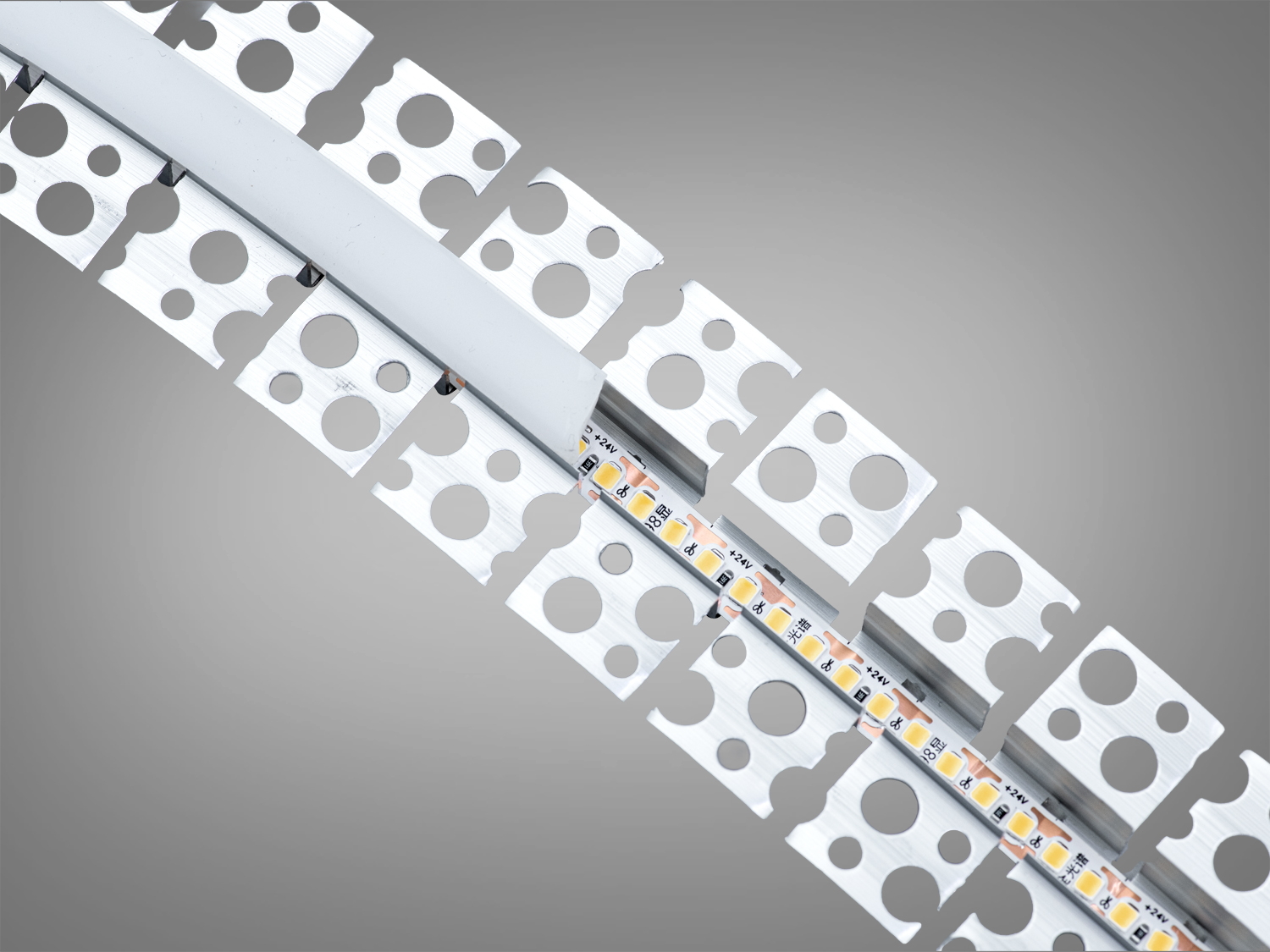 Гнучкий профіль для LED стрічки, накладний