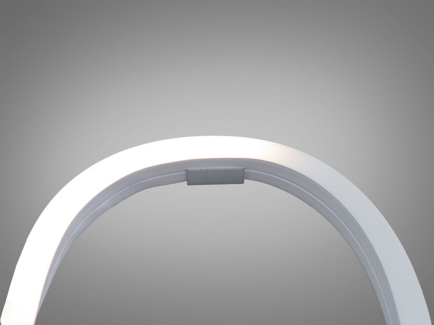 Гнучкий профіль з порожнистою структурою для світлодіодної стрічки. Підходить для прихованого монтажу в стелі або меблях.