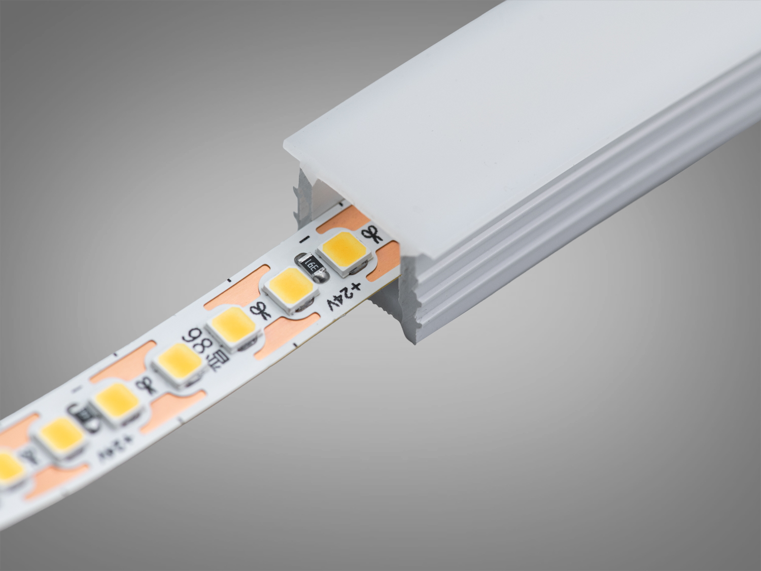 Гнучкий профіль для LED стрічки, накладний