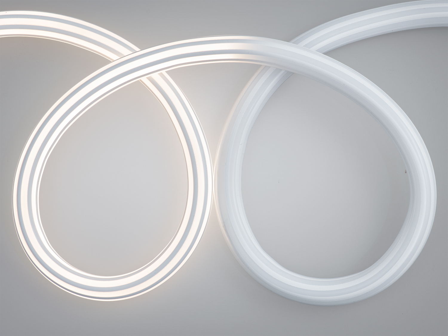 Кінцева частина світильника з монтажним елементом. Використовується для підвісних конструкцій.