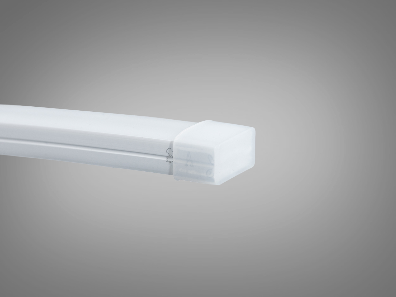 Прозорий ковпачок для світлодіодної стрічки, забезпечує захист від пилу та вологи, підходить для зовнішнього монтажу.