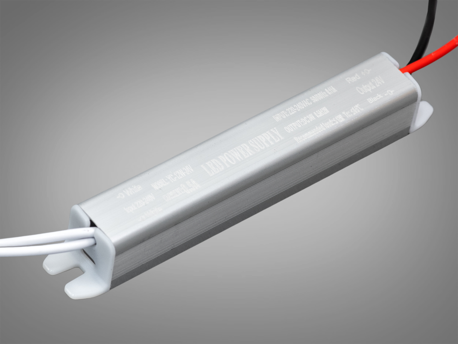 Блок живлення 12В, для підключення LED стрічки, 100Вт, 8.33А. Компактне, герметичне та довговічне джерело постійної напруги для світлодіодної стрічки. Блок живлення 12В, для підключення LED стрічки, 100Вт, 8.33А. Компактне, герметичне та довговічне джерело постійної напруги для світлодіодної стрічки.