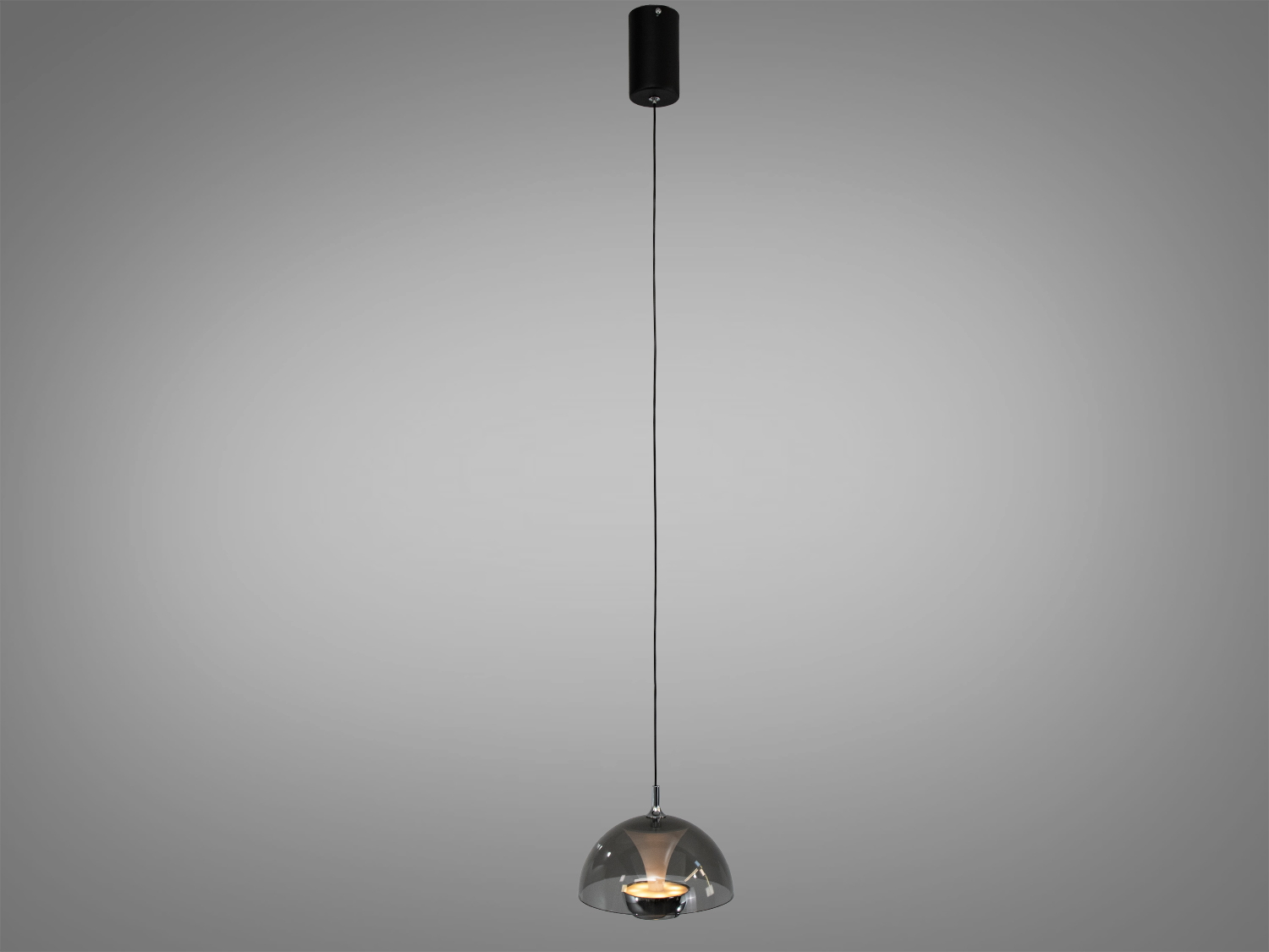 Підвісний світильник на довгому шнурі, з куполом з димчастого скла, ідеальний для високих стель і зонального освітлення.