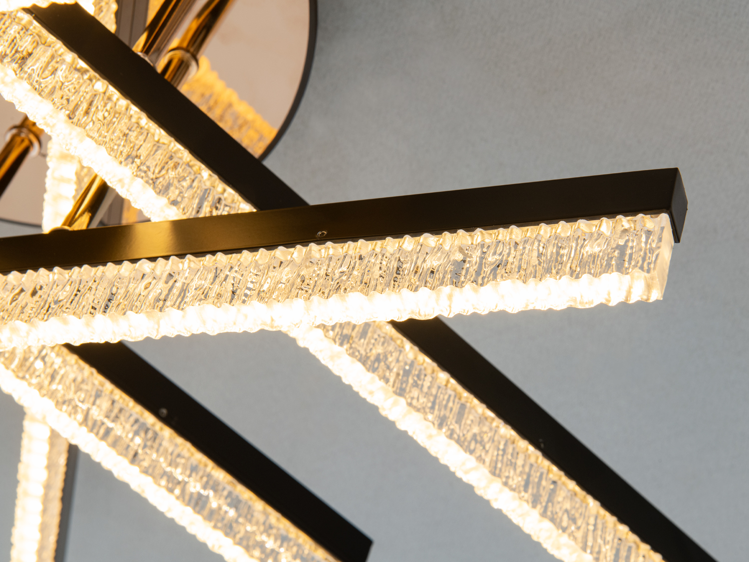 LED люстра стельова чорна 80 Вт без пульта