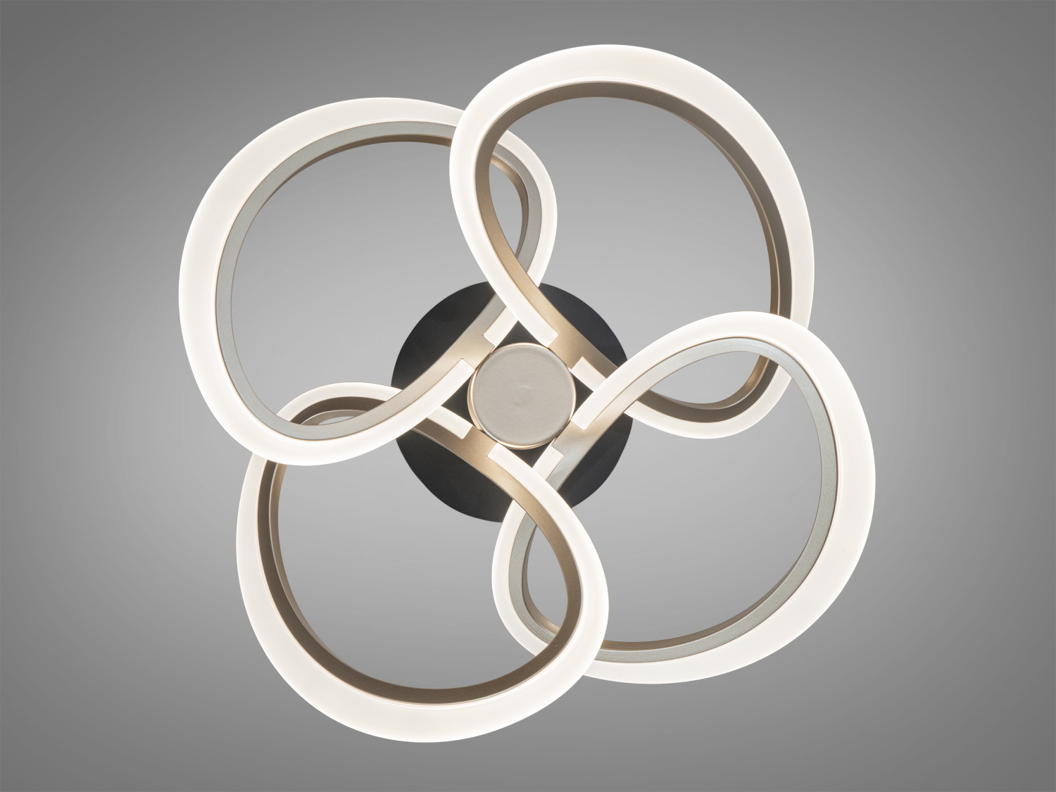 Стельова LED-люстра Diasha WG5144 60W у кольорі шампань з пультом та регулюванням 3200–6000K. Плавне затемнення, м’яке розсіювання світла, низький профіль для кімнат 12–18 м².