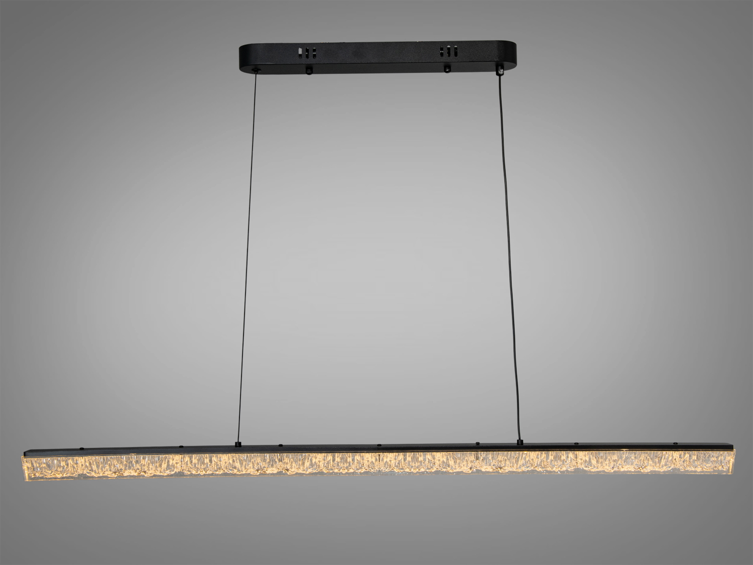 Підвісний світильник з теплим світлом, чорний корпус, кришталева текстура. Ідеально для затишних приміщень.